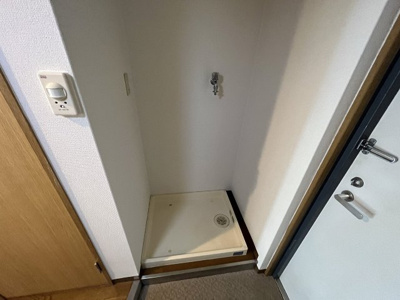 【設備】 | なかはなマンション | 洗濯機置場です