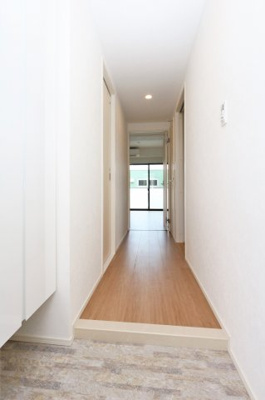 【玄関】 | Marine Rouge URAYASU | 参考写真（同物件別部屋）