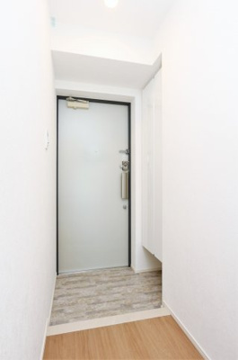 【玄関】 | Marine Rouge URAYASU | 参考写真（同物件別部屋）