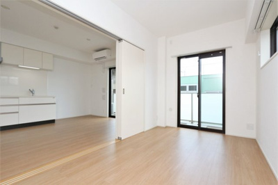 【居間・リビング】 | Marine Rouge URAYASU | 参考写真（同物件別部屋）