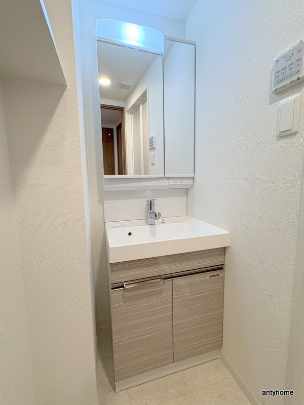 エスリードレジデンス大阪天王寺　仲介手数料無料の洗面所