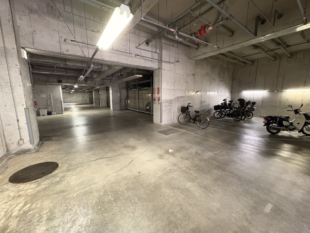 ヒルズ芦屋翠ヶ丘の駐車場
