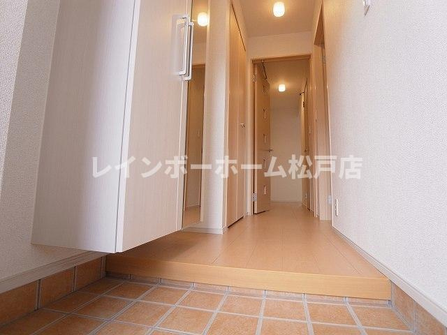 【仲介手数料：50％OFF】対象物件！の玄関|明るい玄関です