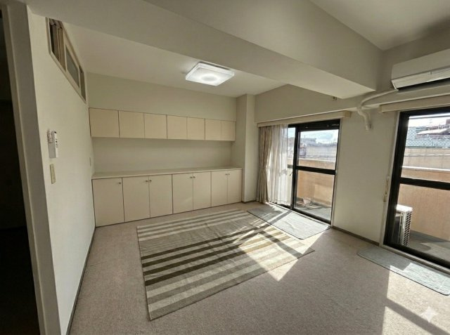 ダイアパレス東青梅【東京都青梅市東青梅　駅徒歩2分の好立地!!】の居間・リビング