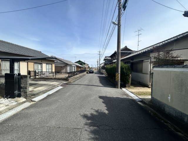 【前面道路含む現地写真】の画像