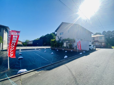 【外観】 | 湘南台駅-藤沢市遠藤-１区画／建築条件無整形地49坪！南側駐車場-53-9 | 交通量も少ない前面道路なので、ゆっくと過ごせるマイホームづくりができます。