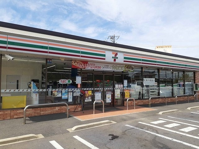 【周辺】 | グランツ　ＴＡ・ＴＵ・ＭＩ　Ⅱ | セブンイレブン取手小浮気店まで830m