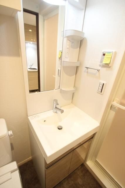 GENOVIA亀戸Ⅳskygardenの洗面所