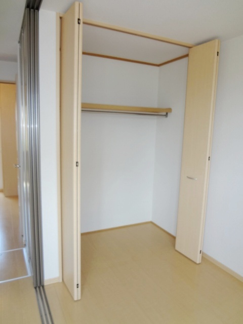 エトワールの収納|便利な収納スペースです※同タイプのお部屋になります。