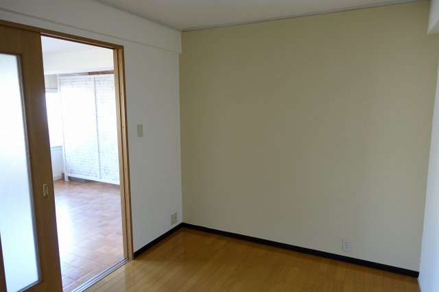 グランドハイツ浜甲子園の寝室