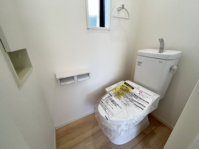 高知市旭天神町第一②のトイレ|各階にトイレがあるので快適に暮らせます。