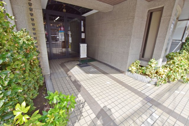 パレスエクセル新伊丹のエントランス