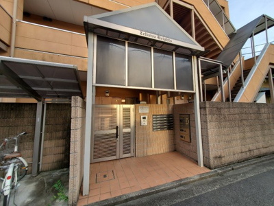 【エントランス】 | ゼルコバハイツ