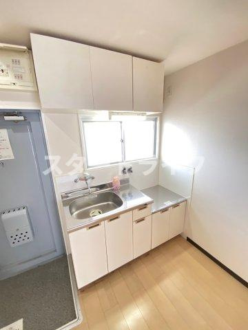 大阪市淀川区新高２丁目の賃貸マンションのキッチン