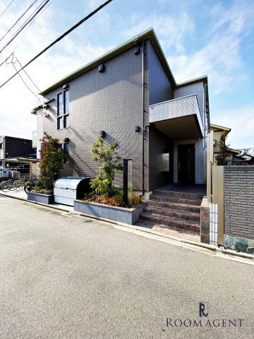 コム　ジュ　スイ