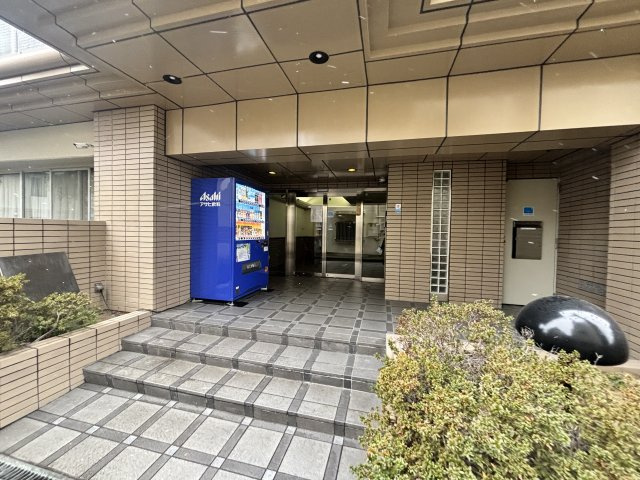 甲南クローバーハウスのエントランス