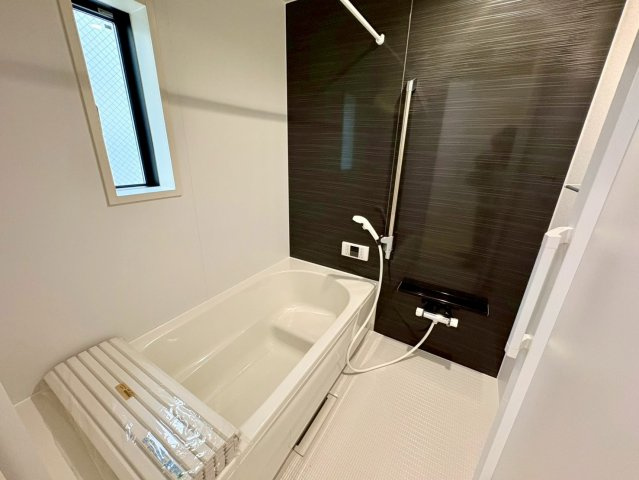 中須賀町第1　2号棟新築戸建　の前面道路含む現地写真