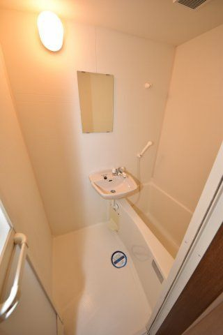 ドエル南堀江の浴室