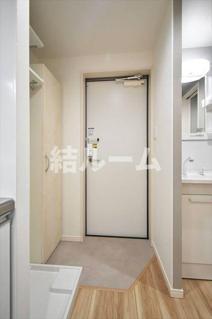 板橋区中台２丁目のアパートの玄関
