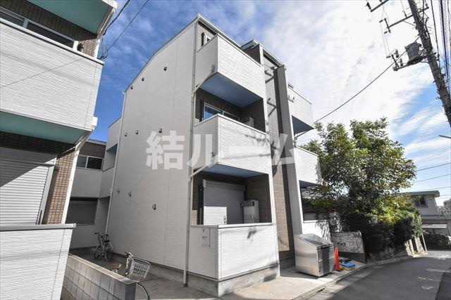 板橋区中台２丁目のアパートの外観