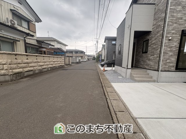 リガーレ小山市城北15期の前面道路含む現地写真|前面道路含む現地写真