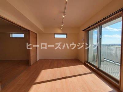【居間・リビング】 | エメルミナ豊中岡町