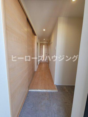 【玄関】 | エメルミナ豊中岡町