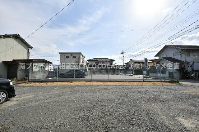 甲府市青沼３丁目の売地の展望|西側敷地より南を撮影
南側が駐車場のため陽当たり◎です