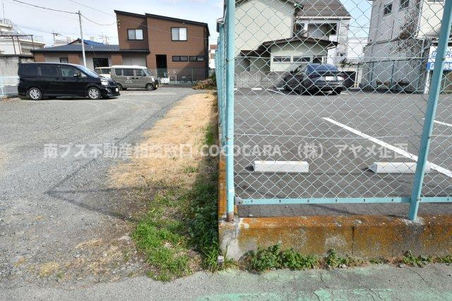 甲府市青沼３丁目の売地のその他|西側敷地の南側境界部分（西側より撮影）