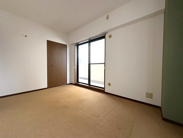 ◆２０２６年１月リフォーム完了◆膳所駅徒歩１１分◆２面バルコニー◆角部屋◆収納豊富◆アメニティ膳所の洋室|洋室