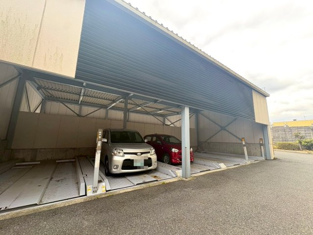 ◆２０２６年１月リフォーム完了◆膳所駅徒歩１１分◆２面バルコニー◆角部屋◆収納豊富◆アメニティ膳所の駐車場|駐車場