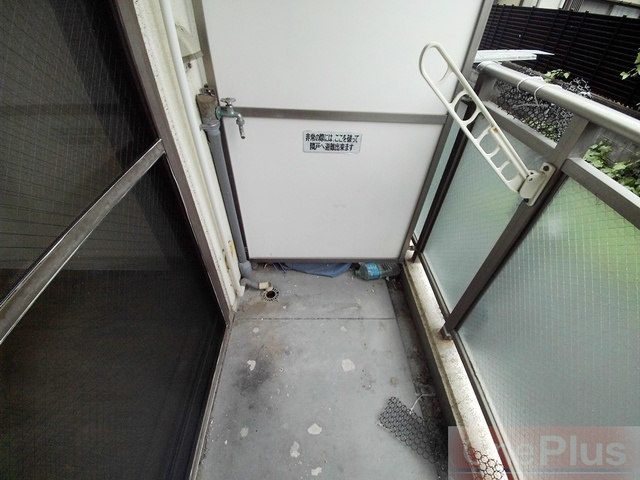 甲南タマタニマンションの設備|洗濯機置場