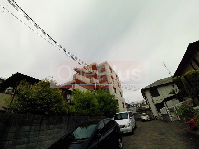 甲南タマタニマンションの外観