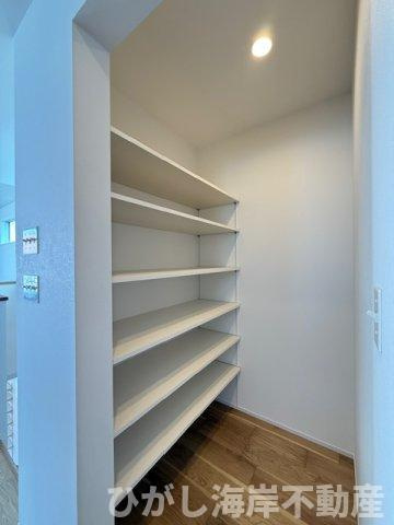 藤沢市辻堂東海岸1丁目　新築戸建　全3棟の設備|パントリー