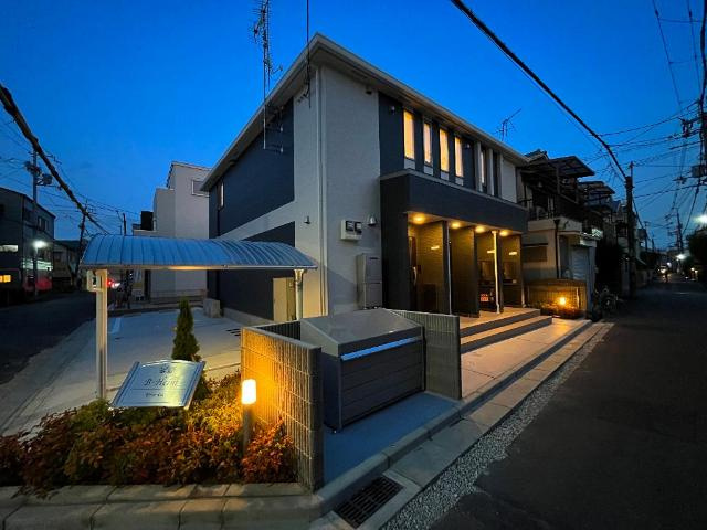 Ｂ－Ｈｅｉｍ（ビーハイム）の外観|外観写真（夜）