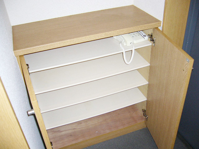 Ｔ－ＨＡＵＳの設備|下駄箱