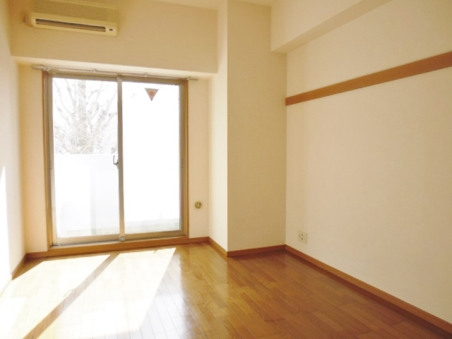 Ｔ－ＨＡＵＳの居間・リビング