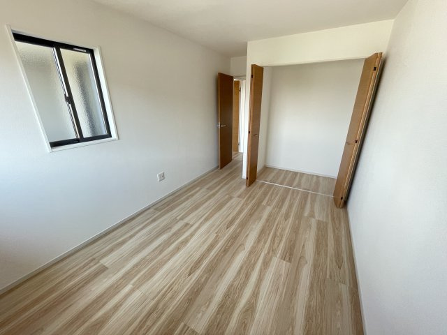 藤岡市岡之郷１期（全１棟）１号棟の洋室|建物完成済みでございます。お部屋のご内覧可能でございます。お気軽にお問合せ下さいませ(^▽^)/