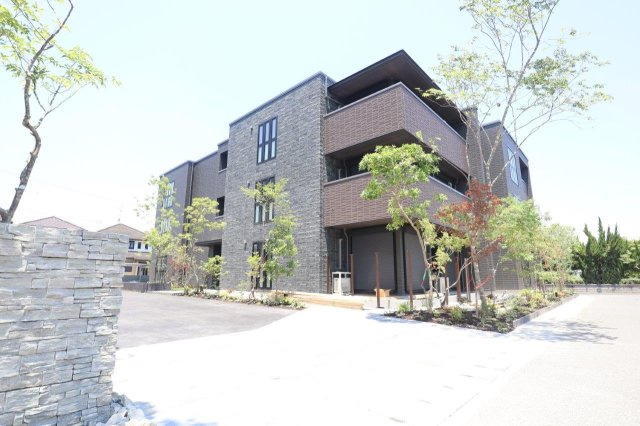 シャーメゾン　アヴニール