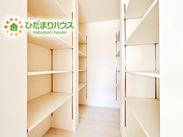 【収納】 | 石岡市府中第1　新築戸建　3号棟 | パントリーは食品やストック品の管理・収納がしやすいです。
