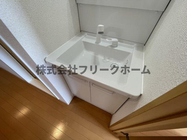 武蔵野市西久保２丁目の賃貸マンションの洗面所