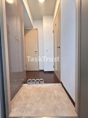 【玄関】 | コンフォール南森町