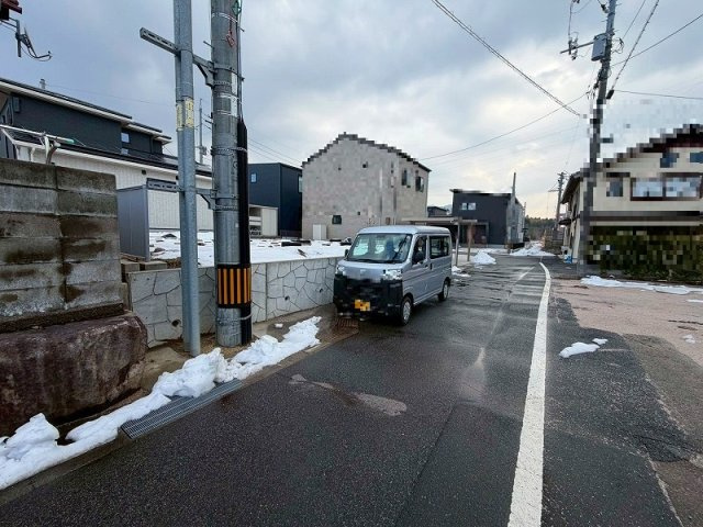 東出雲町揖屋売土地の周辺|南側です。
お車の運転も問題ございません〇