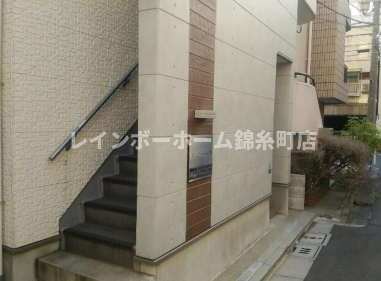 マノンフラット浅草橋のエントランス