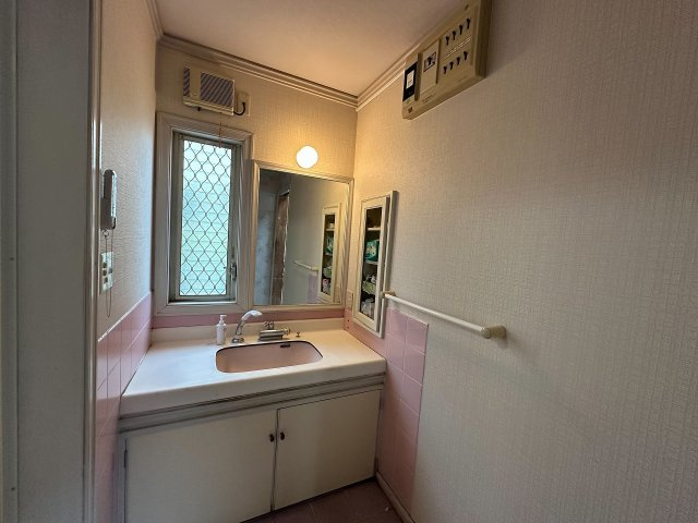 中古住宅　市橋1丁目の洗面所