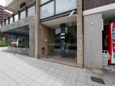 【エントランス】 | アーバンフラッツ湊町