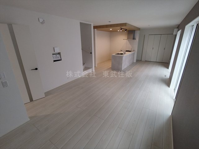 【居間・リビング】の画像