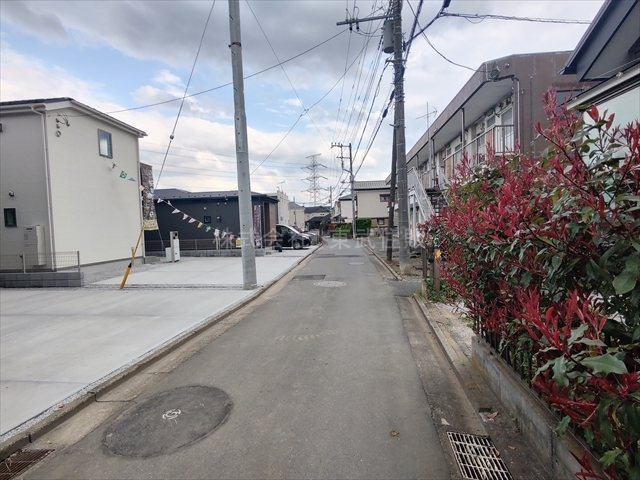 【前面道路含む現地写真】の画像