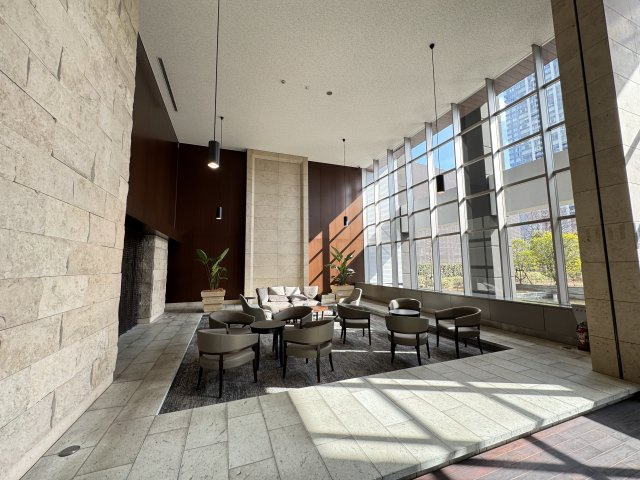 東京シーサウスブランファーレ　23Fのロビー