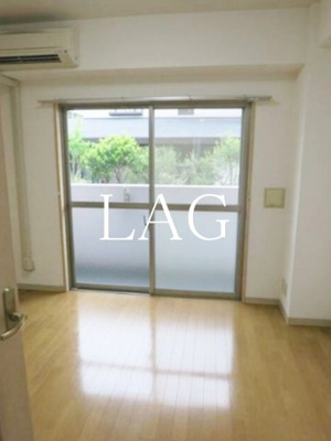 【居間・リビング】 | サン・ルピナス | 洋室のお部屋です。